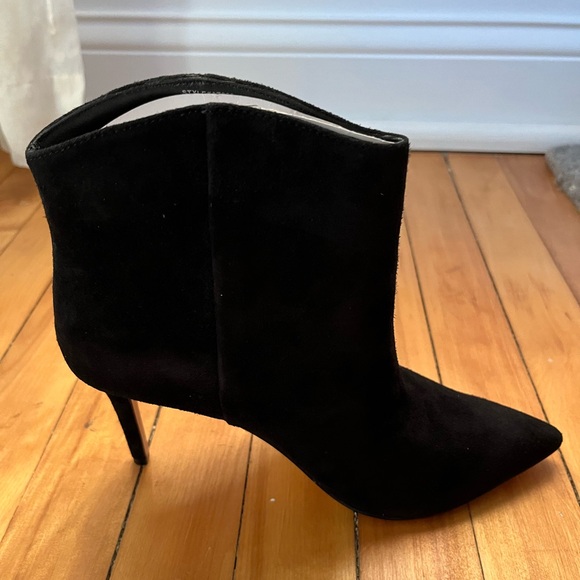 JCrew Black Shaped Topline Short Boots - Picture 5 of 15